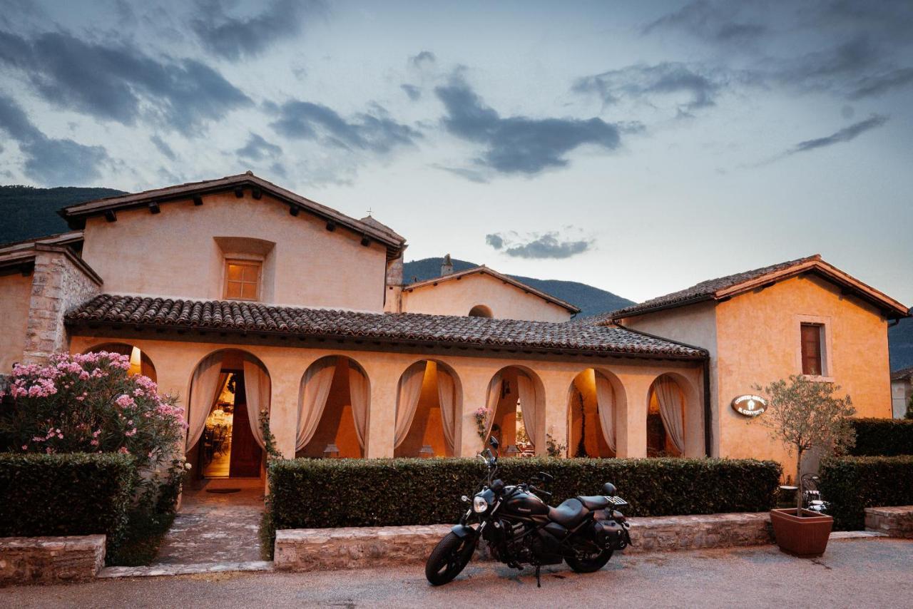 Ex Convento Santa Croce-Country Resort Sant'Anatolia di Narco Exterior photo