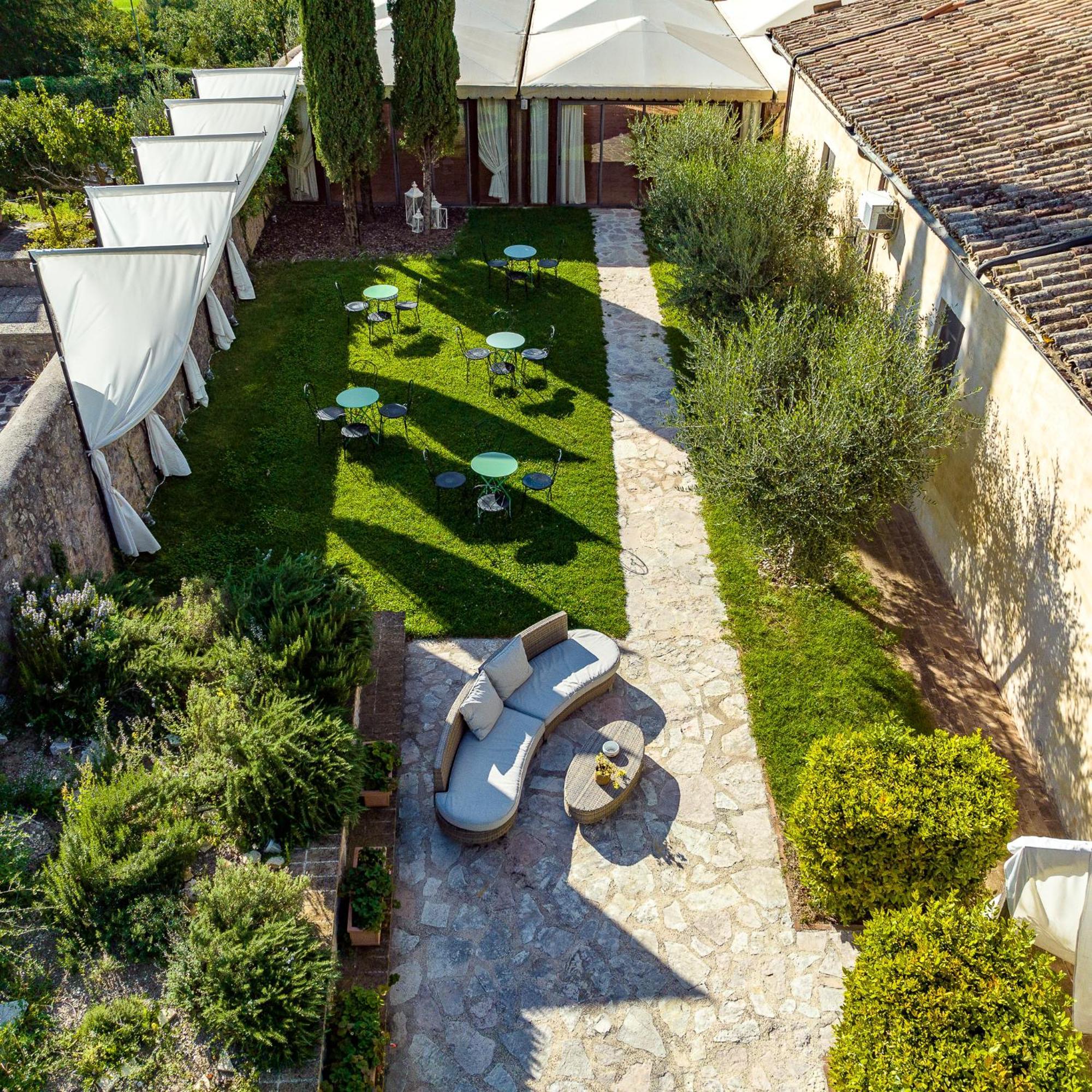 Ex Convento Santa Croce-Country Resort Sant'Anatolia di Narco Exterior photo