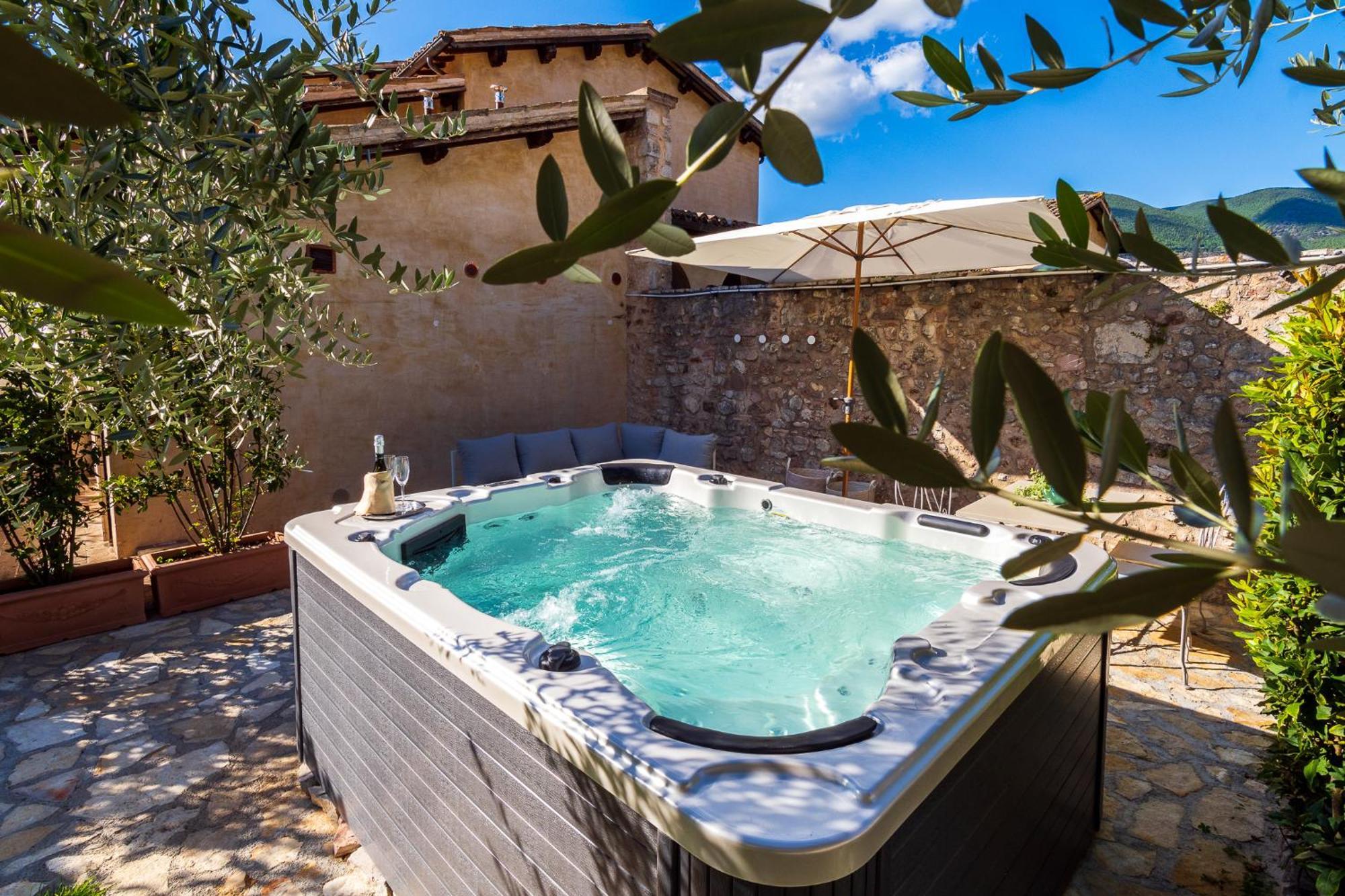 Ex Convento Santa Croce-Country Resort Sant'Anatolia di Narco Exterior photo